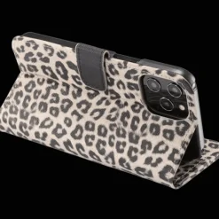 Vili iPhone 12 Pro Max Luipaardprint Bookcase Hoesje